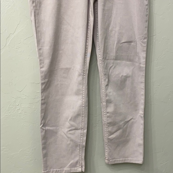 Level 99 Patrick cropped chino pant light pink.4 - Picture 3 of 13